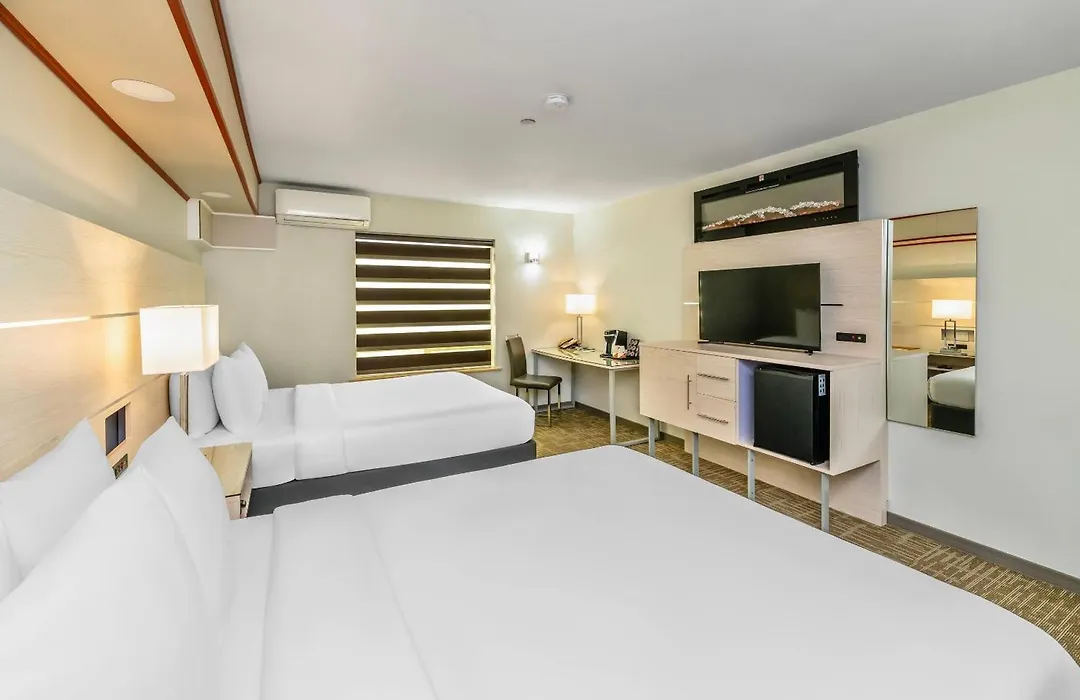Quality Inn Sunshine Suites-1