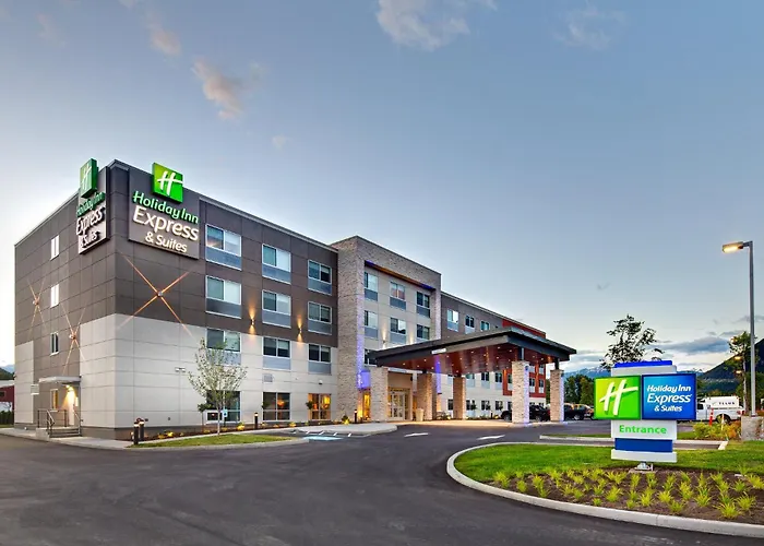 Hotel near College: Holiday Inn Express & Suites Terrace By Ihg